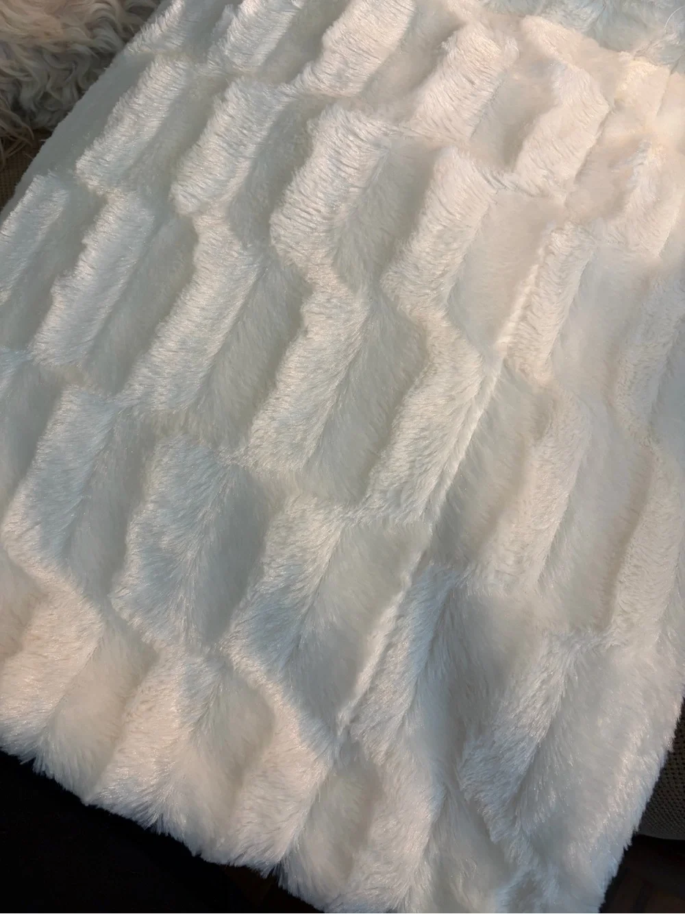 Plush Cozy Throw Blanket in Cream — Ultra-Soft Comfort